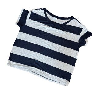 American Eagle Soft & Sexy tee - small